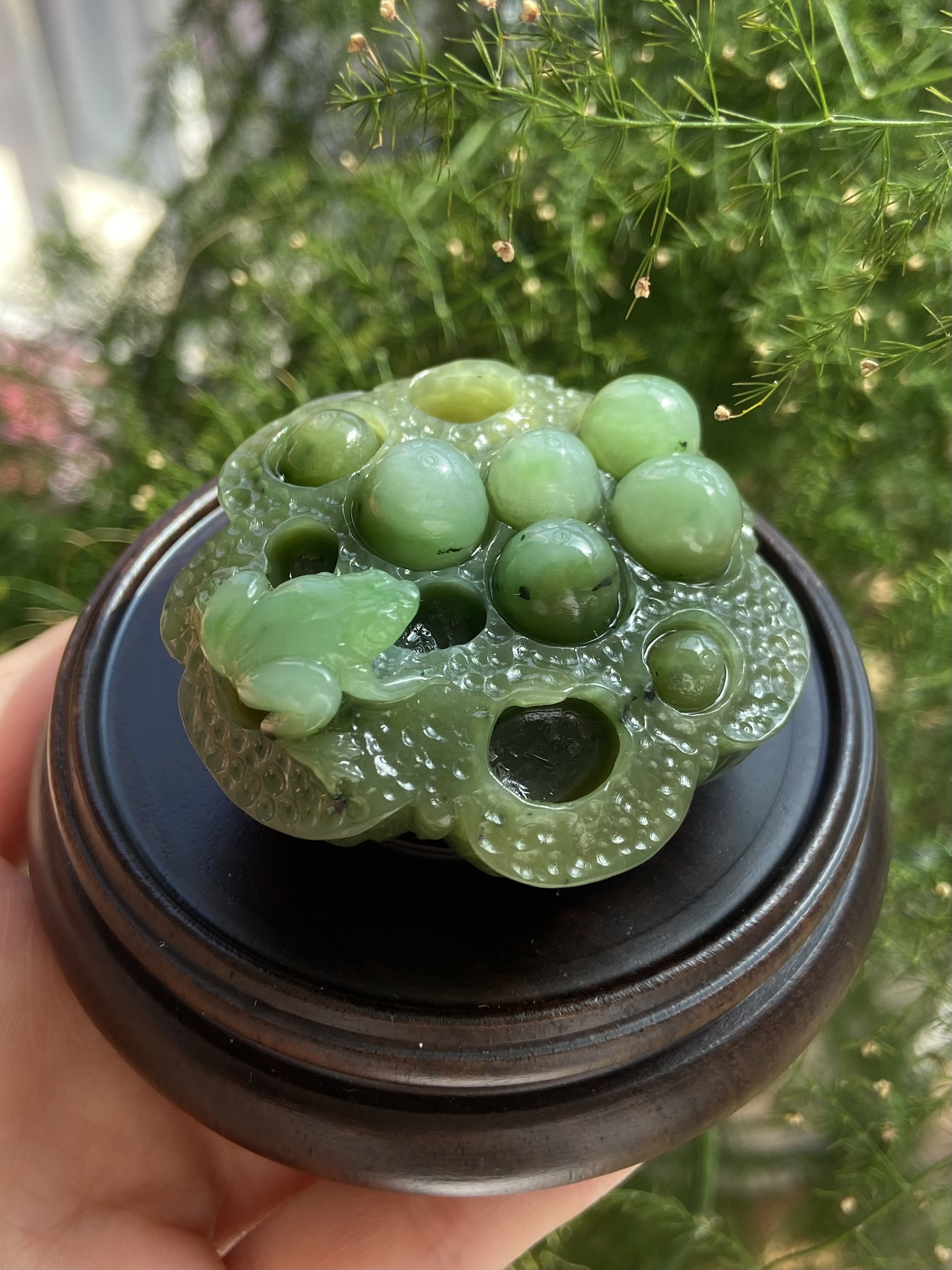 和田玉碧玉莲蓬青蛙摆件纯色绿色莲子别致素雅摆件