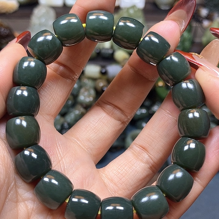 和田玉未镶嵌手串