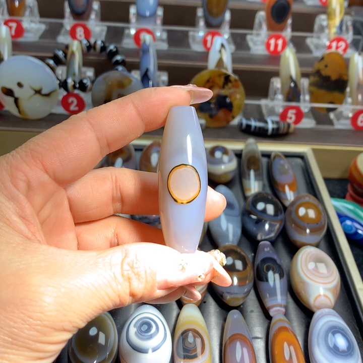 玛瑙/玉髓颈饰未镶嵌吊坠