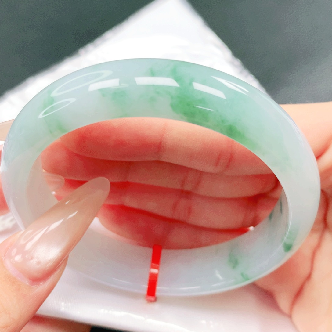 翡翠未镶嵌手镯60