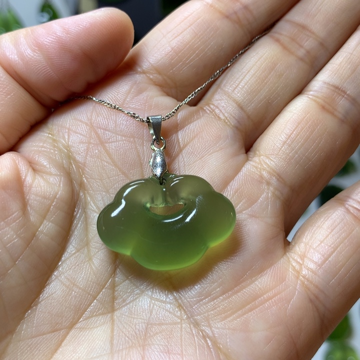 岫玉颈饰银S925镶嵌吊坠