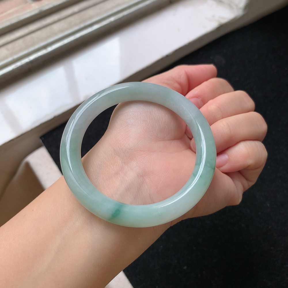 1510号 缅甸天然A货翡翠手镯54圈口飘花圆条手镯