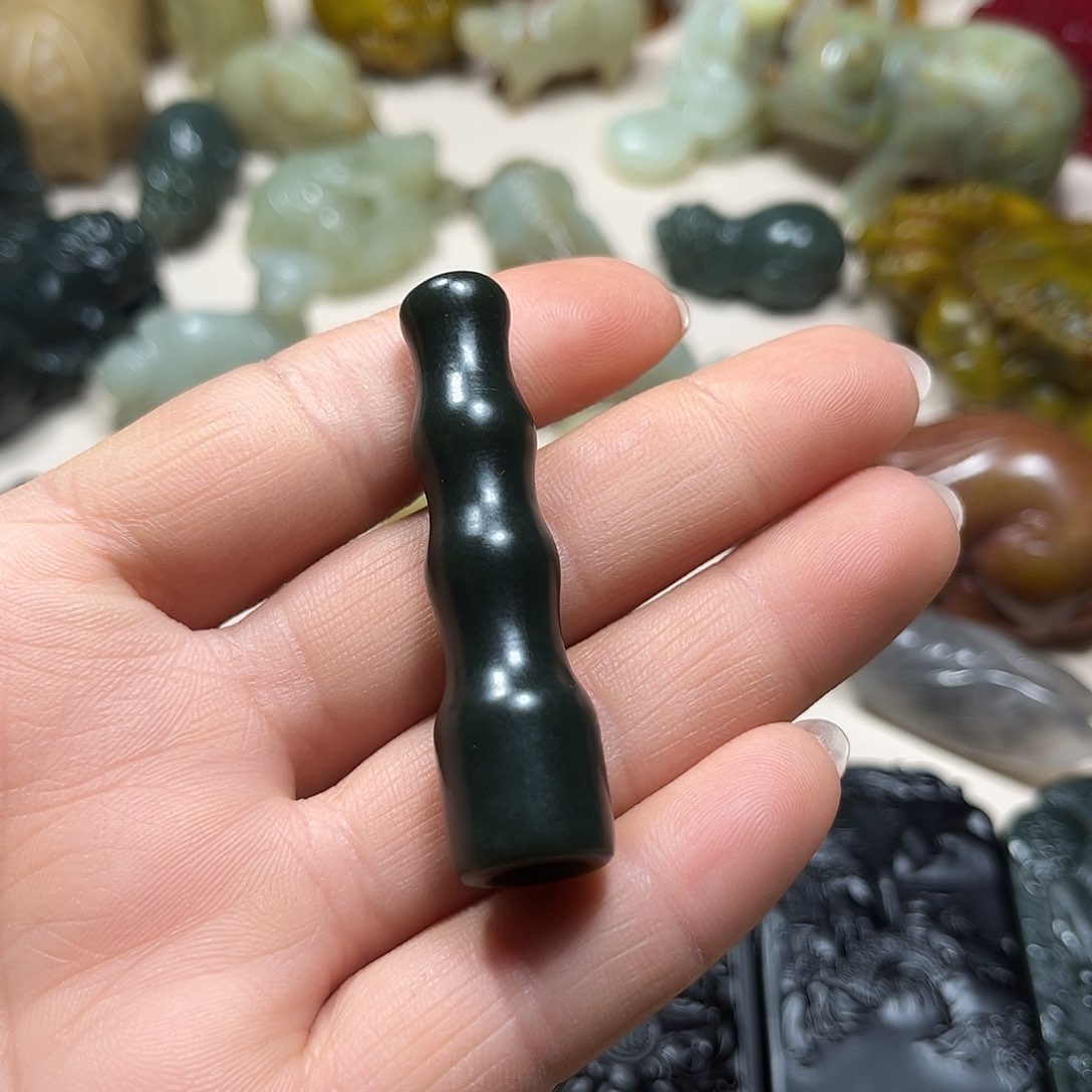 白玉菩提吊坠白玉菩提吊坠