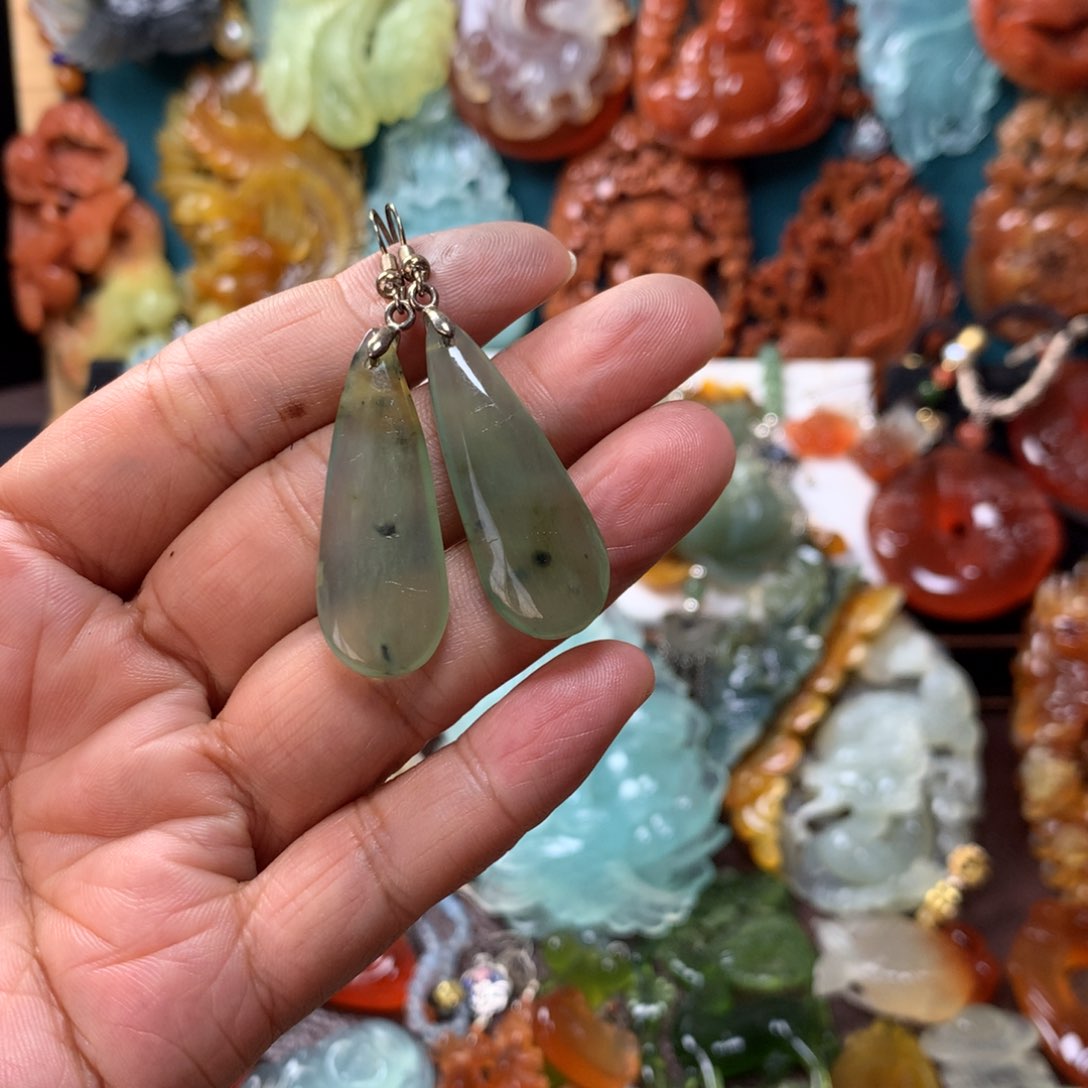 蛇纹石玉耳坠未镶嵌