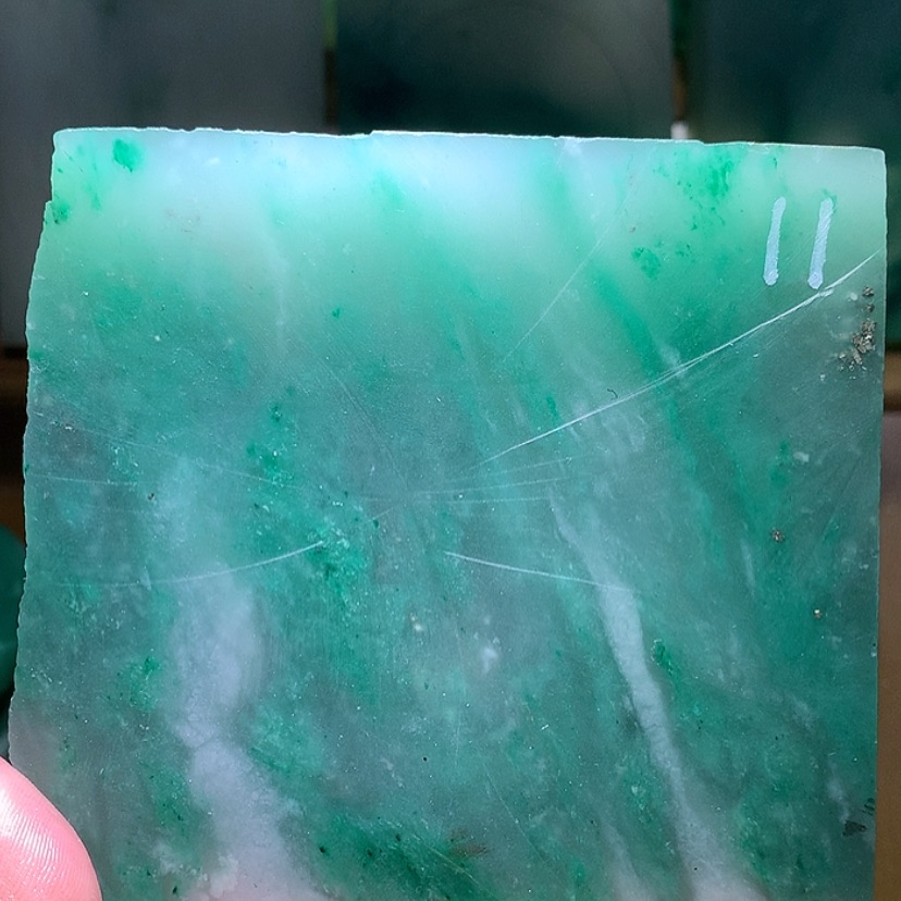 【闪购商品】定制石英质玉（非洲翠）?*