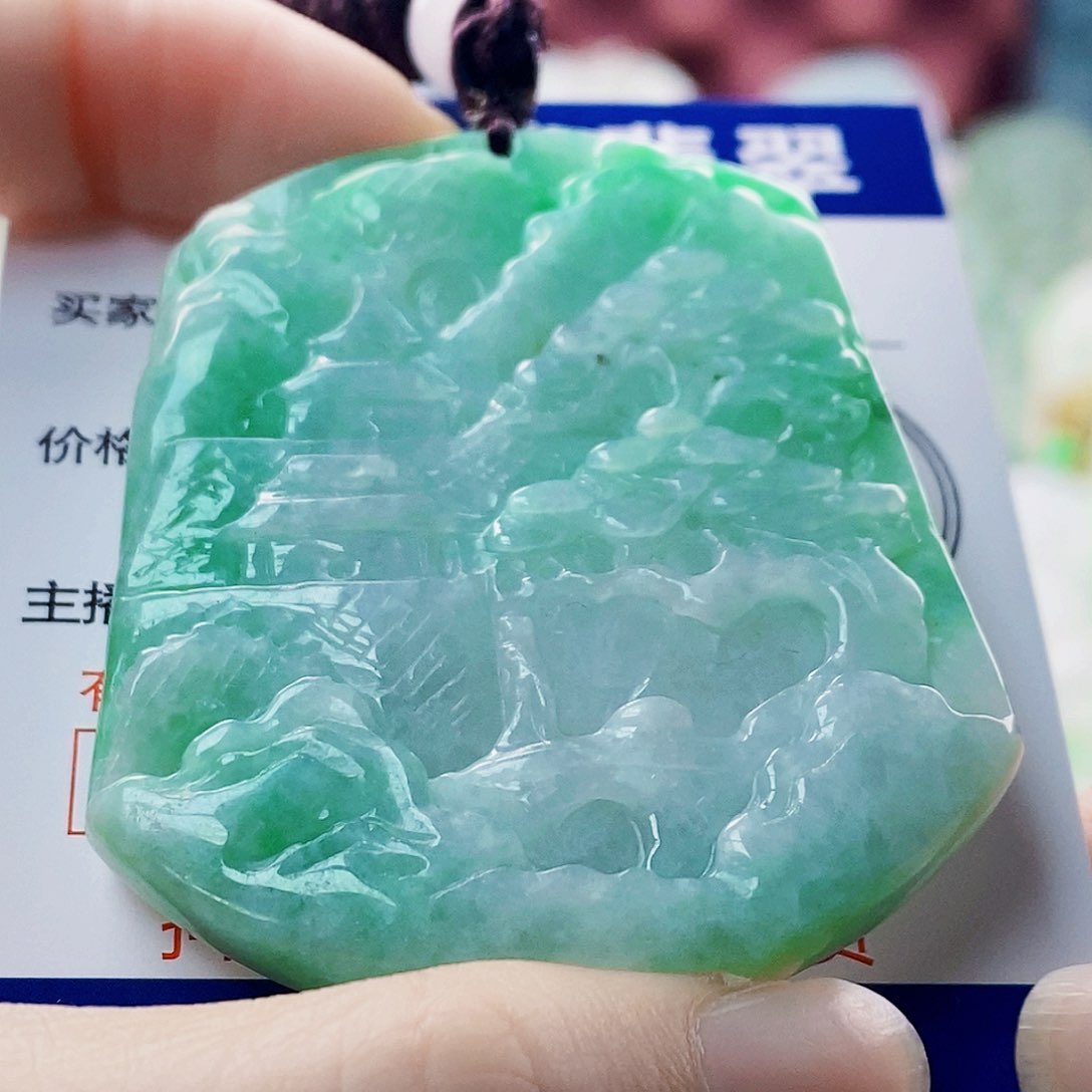 吊坠(不含链)未镶嵌翡翠