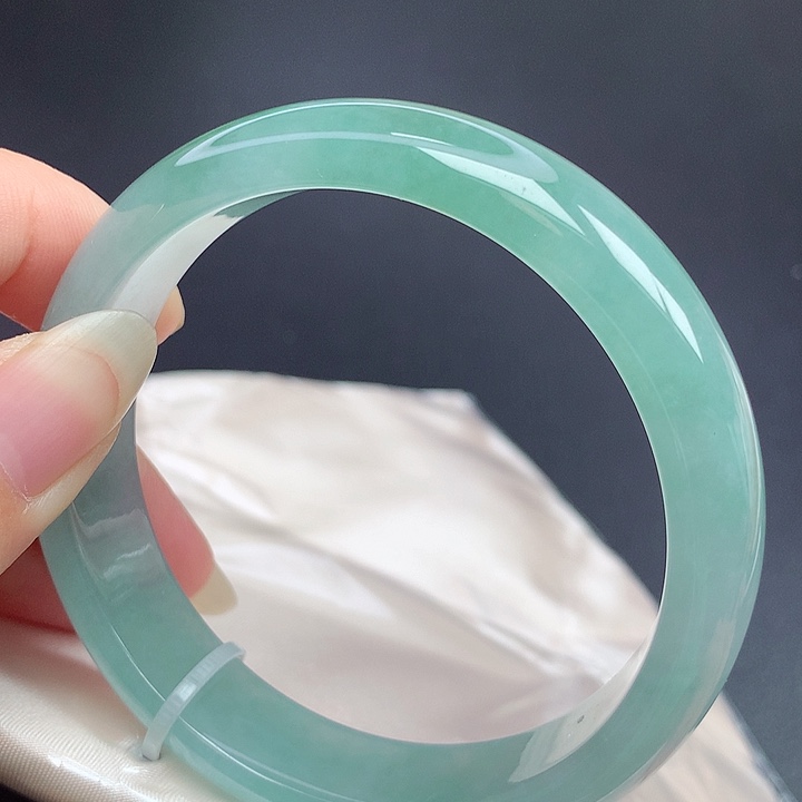 翡翠未镶嵌手镯58.4圈口