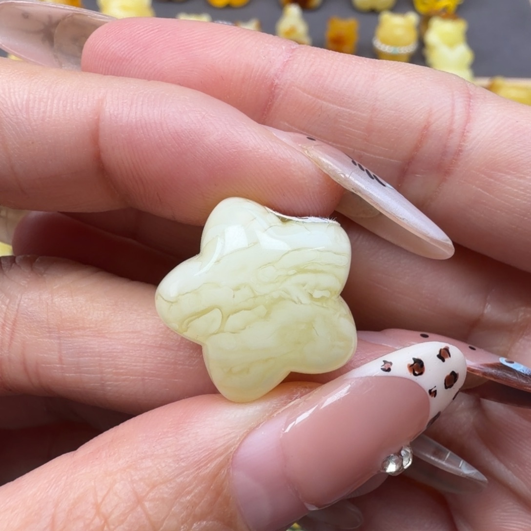 琥珀未镶嵌裸石蜜蜡