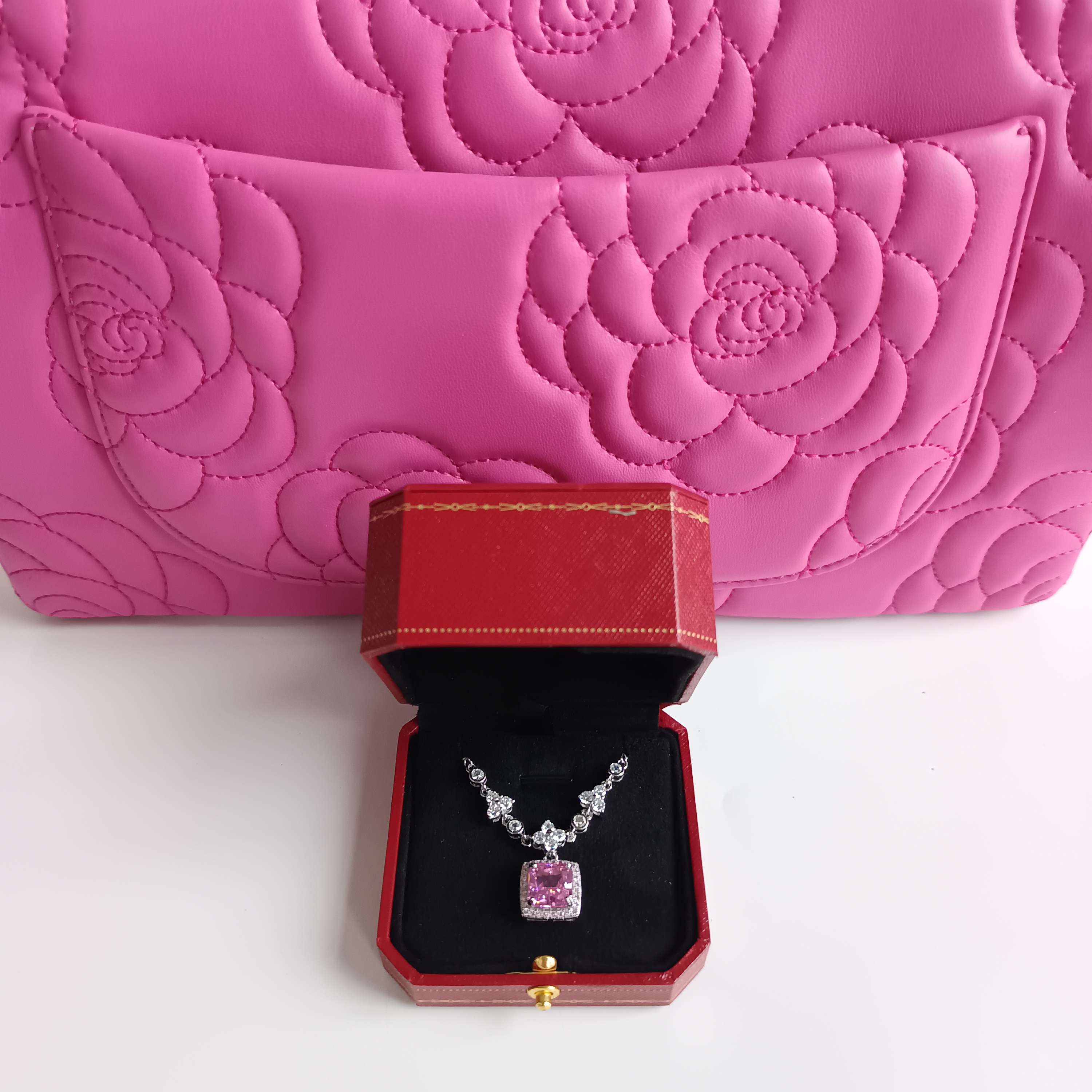 2647项链-粉色时尚优雅设计首饰送礼盒