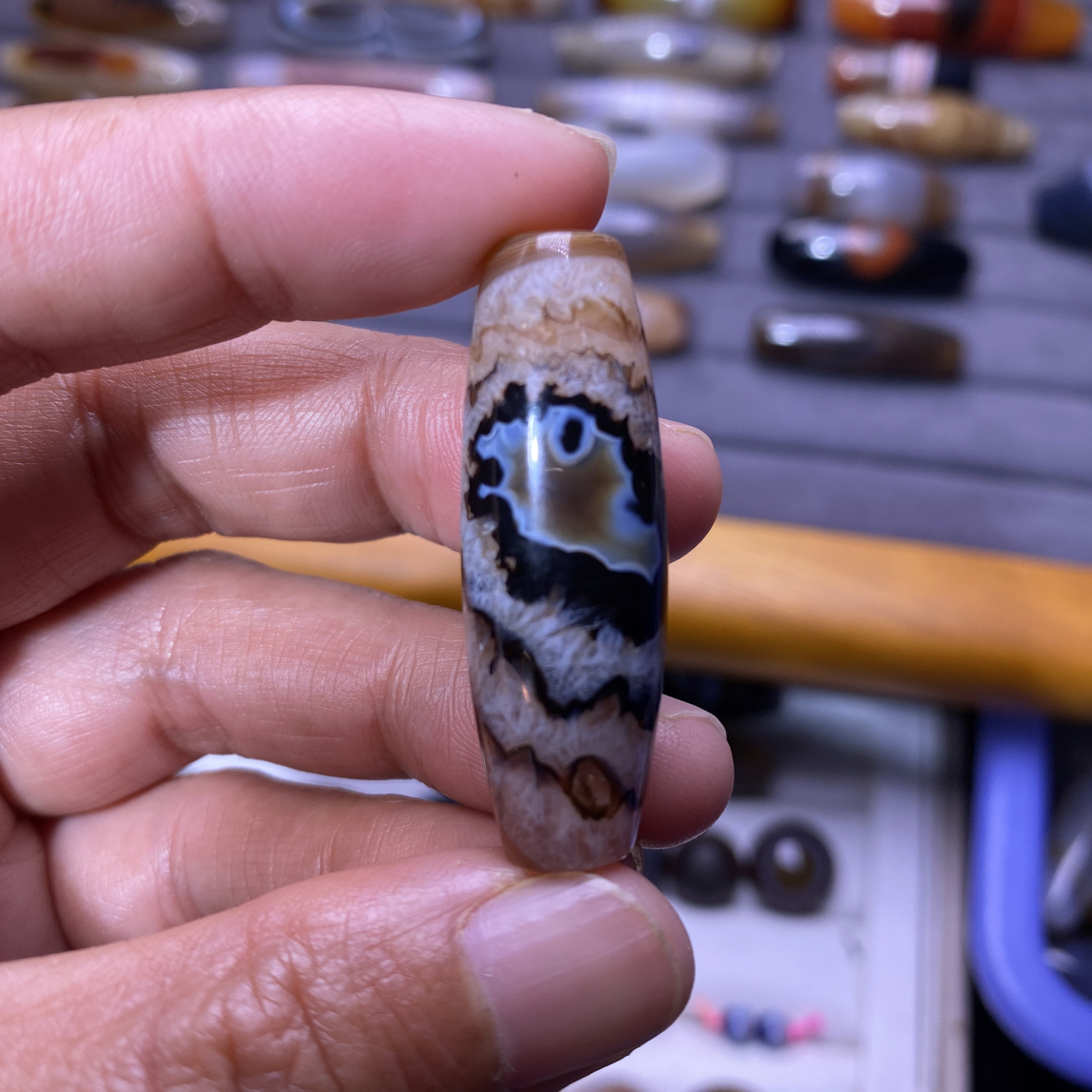 天然巴西缠丝玛瑙