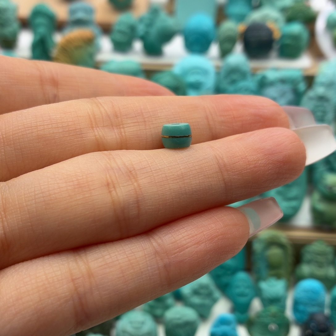 绿松石未镶嵌饰品