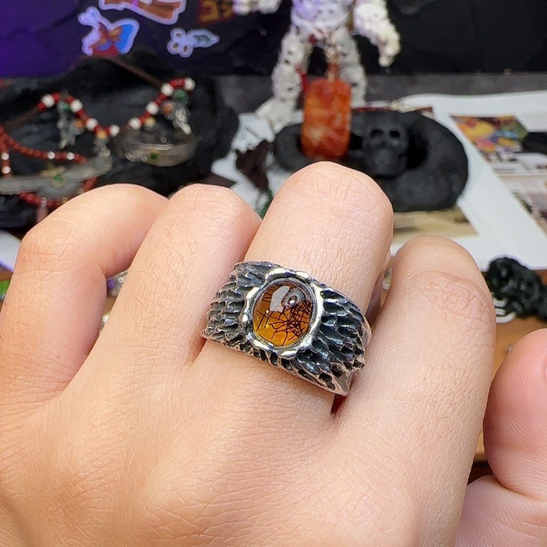 陈***朗琥珀银S925镶嵌戒指