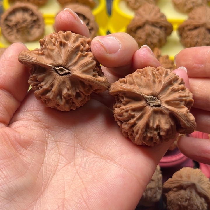 桃核吊坠43全品宫灯