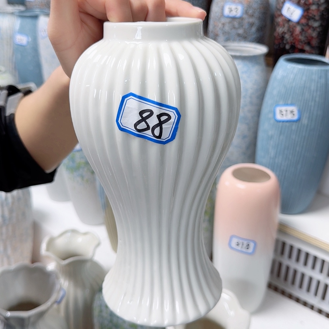瓶88号亮釉陶瓷高21.5厘米一个
