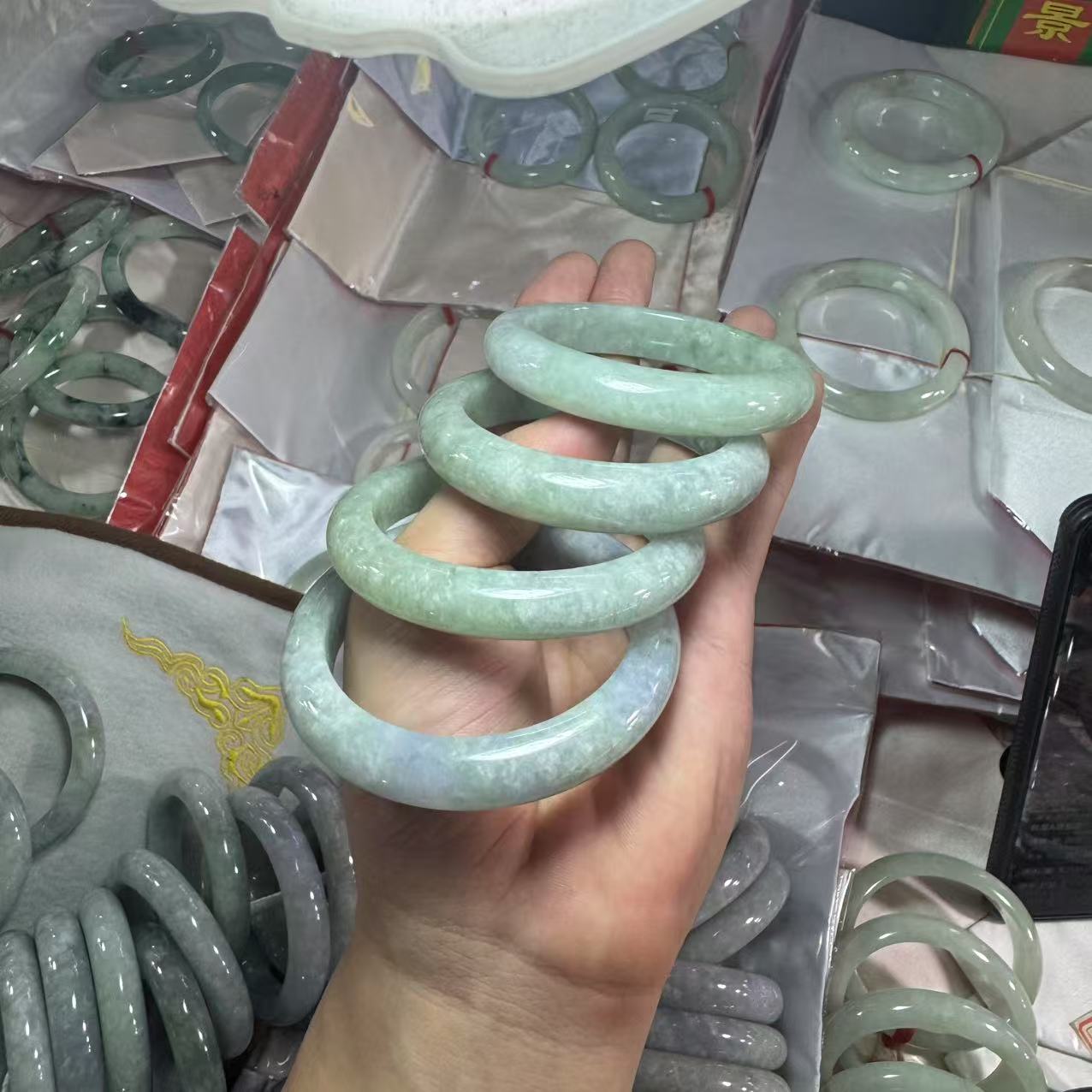 天然A货翡翠手镯-多样性发一