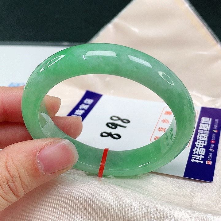 翡翠手镯（贵妃镯）未镶嵌A***i翡翠