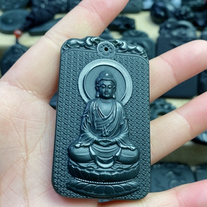 和田玉（青玉）颈饰未镶嵌双面雕刻