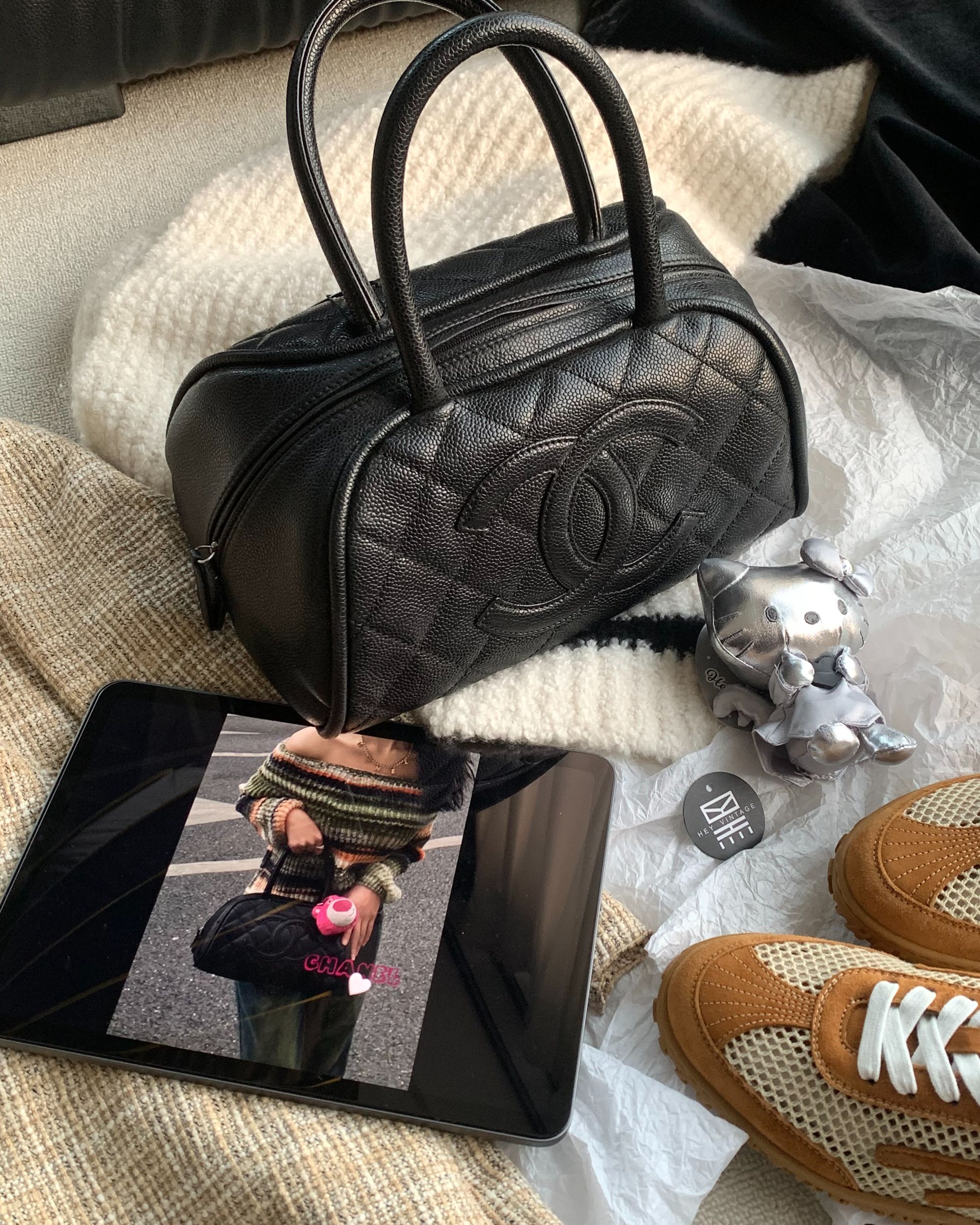 95新 Chanel/香奈儿 黑色鱼子酱小胖墩保龄球包 28cm 18253513