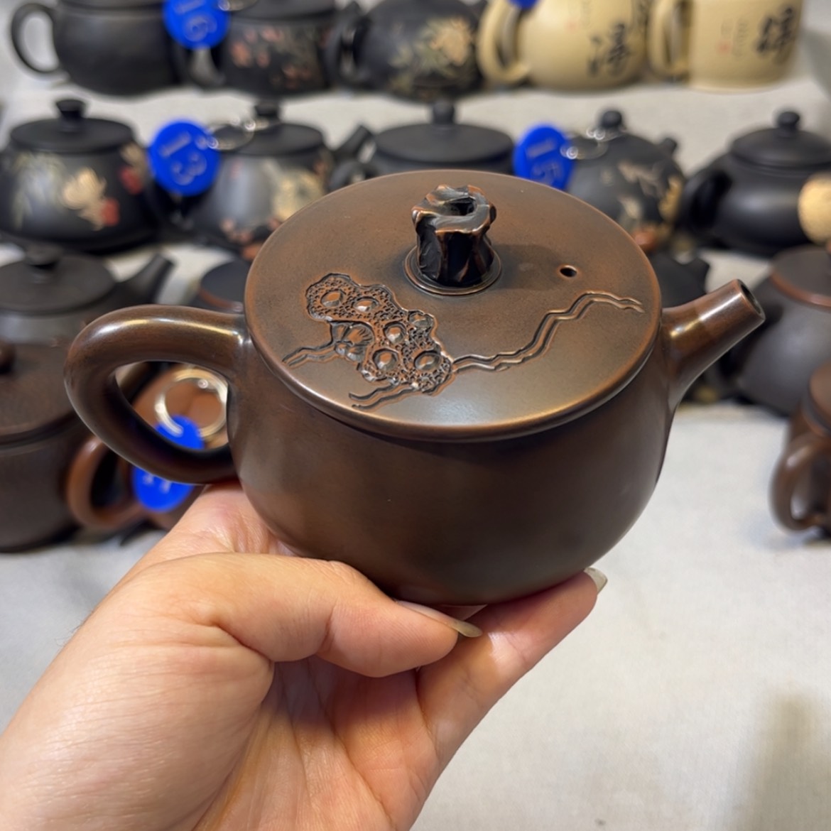 【闪购商品】红泥 浮雕莲蓬 容量 160c c