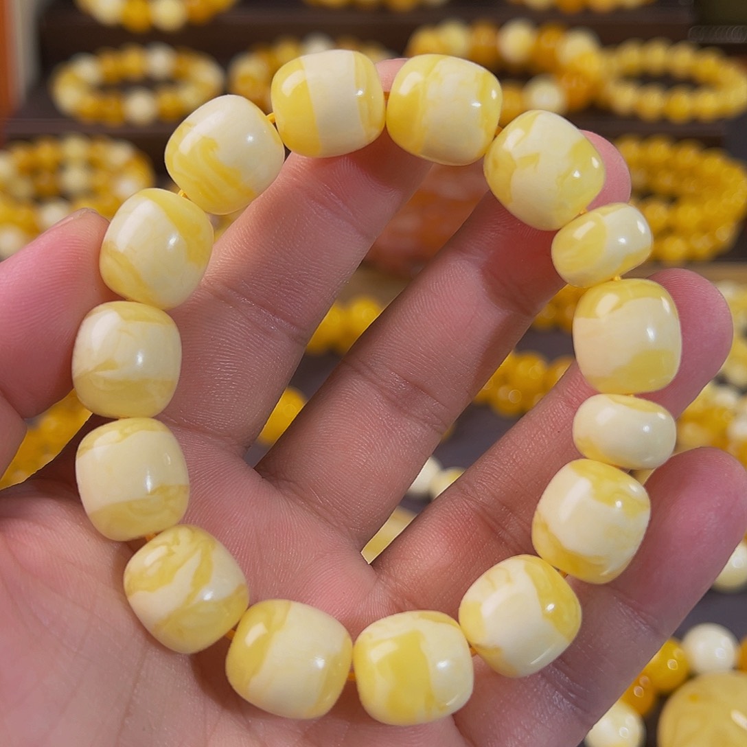 琥珀裸石未镶嵌13同料瓷白一线天老型