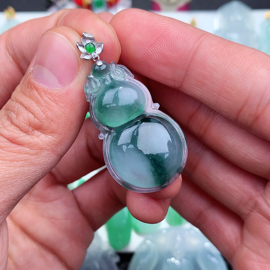 翡翠吊坠(不含链)18K金镶嵌