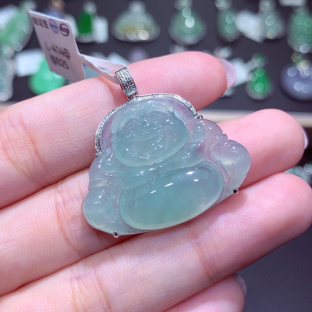 翡翠18K金镶嵌颈饰翡翠