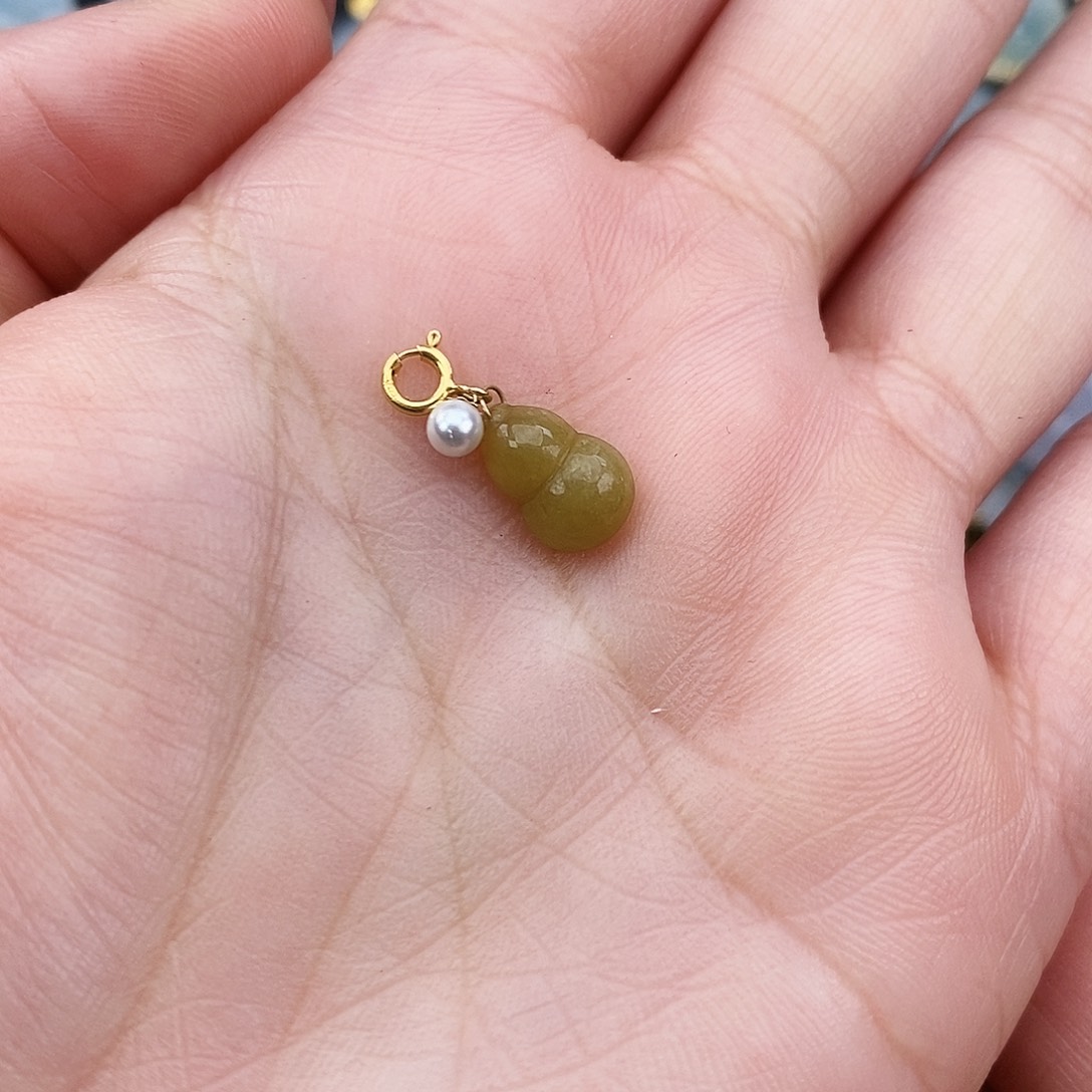 翡翠颈饰18K金镶嵌葫芦