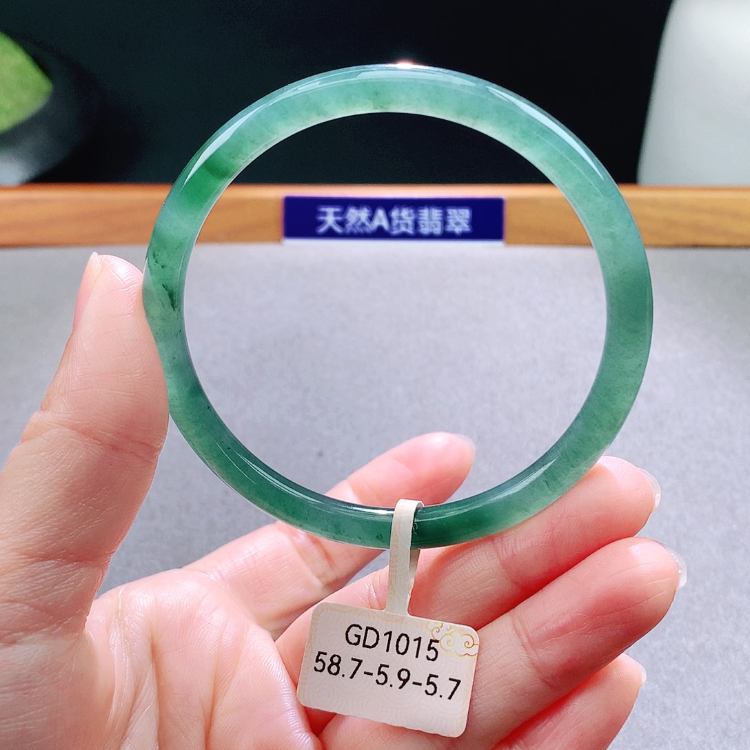 未镶嵌手镯翡翠天然翡翠手镯a货