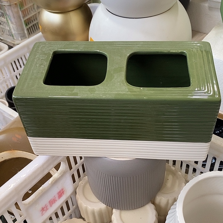 摆件陶盆有孔 瑕疵介意勿拍