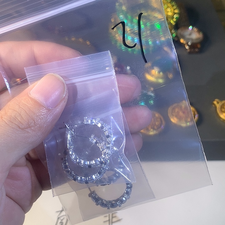 非金属21耳扣。        