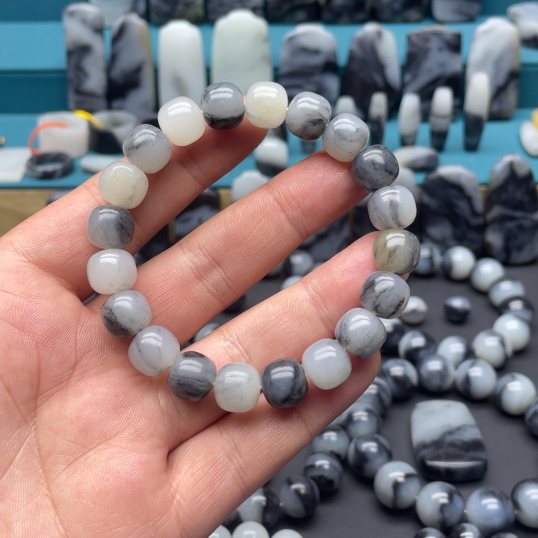 和田玉未镶嵌手串