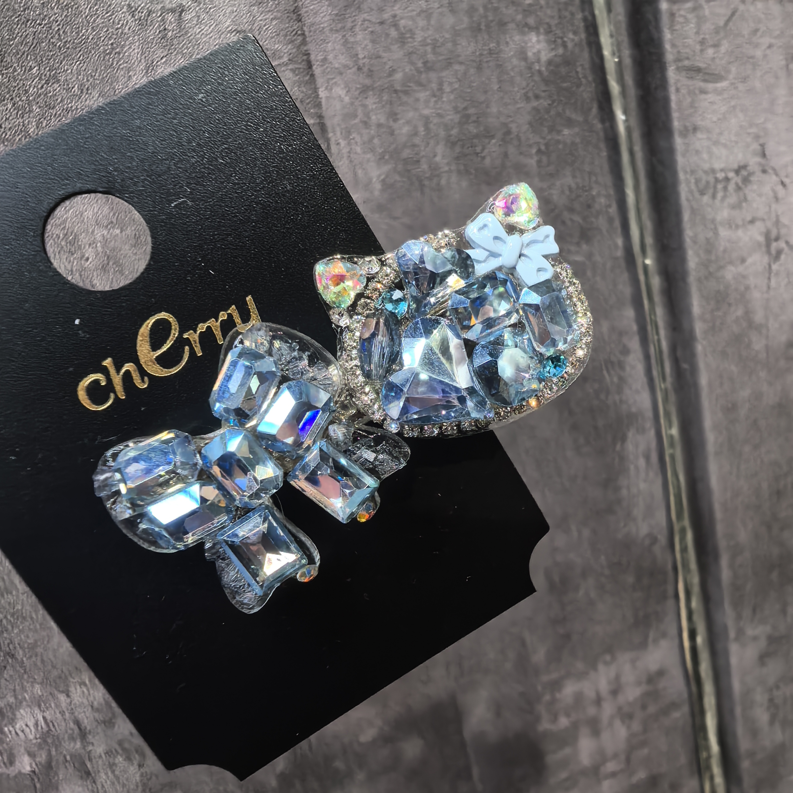 E869蓝色蝴蝶结KT猫咪闪闪边夹