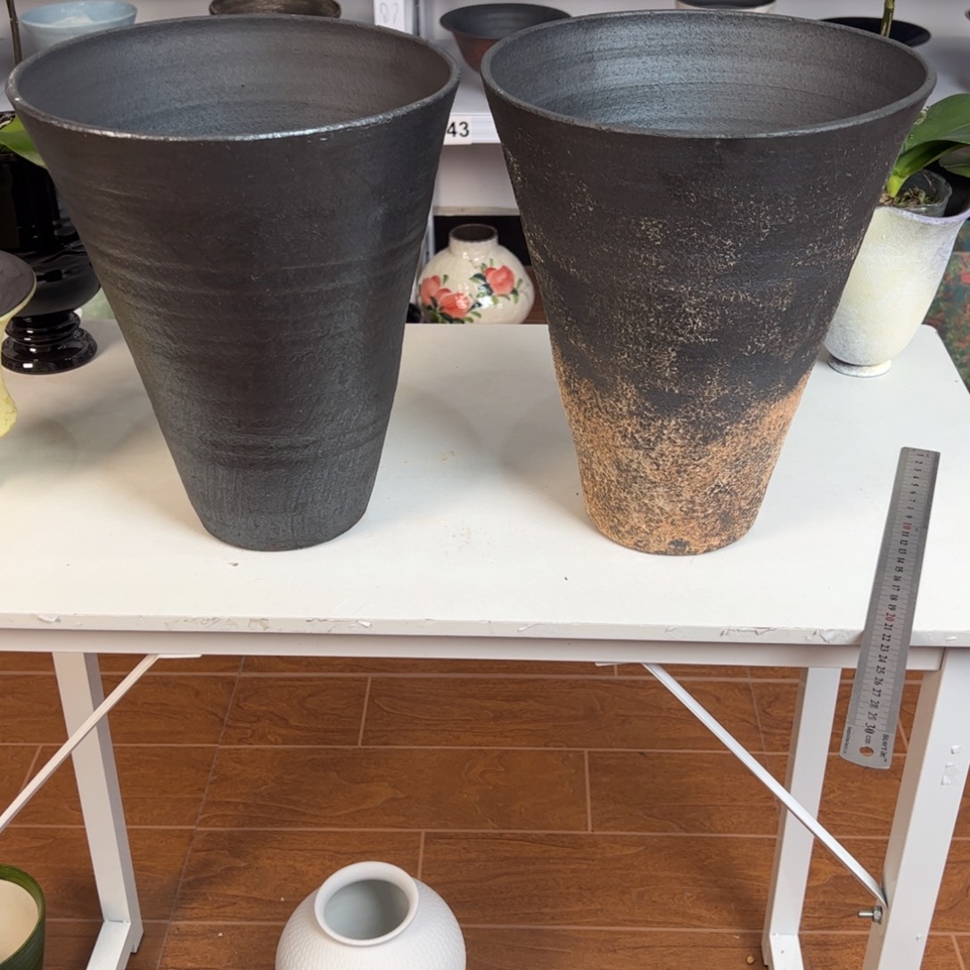 张***_2个景德镇手工花盆