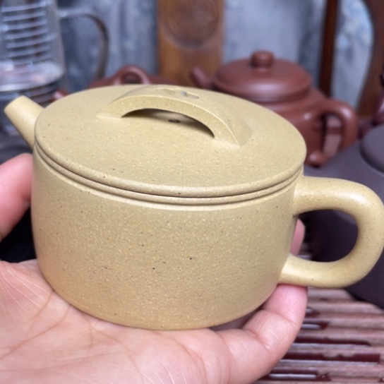 紫砂茶壶以**本紫砂全手工