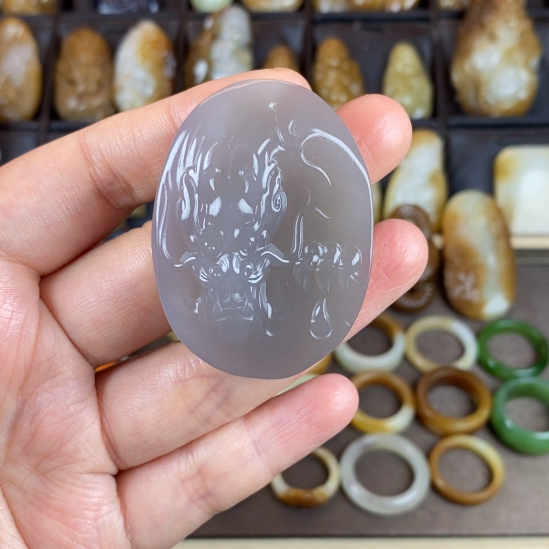 和田玉颈饰未镶嵌