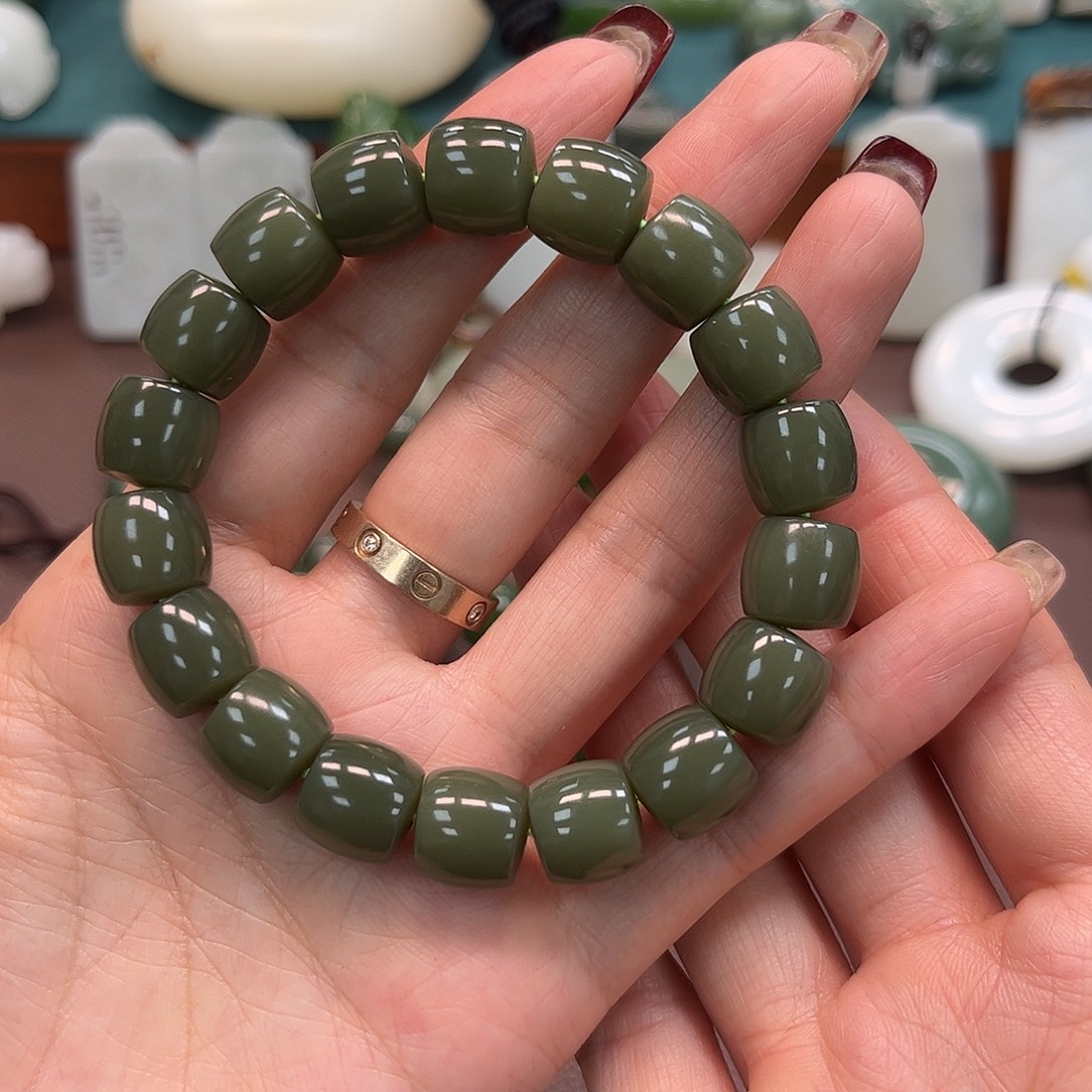 和田玉未镶嵌手链