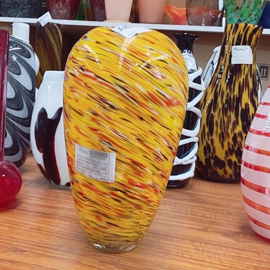 琉璃花瓶高28厘米口径7厘米