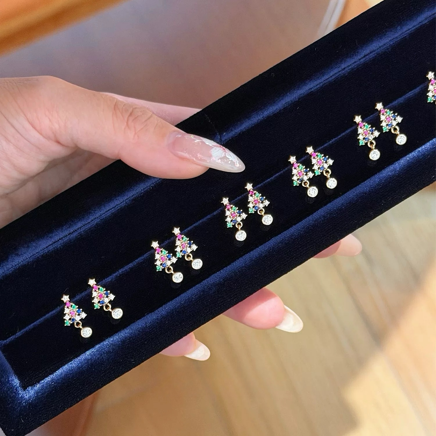 铜合金耳饰 D2377 彩色圣诞树新款冬季甜美创意设计气质耳饰