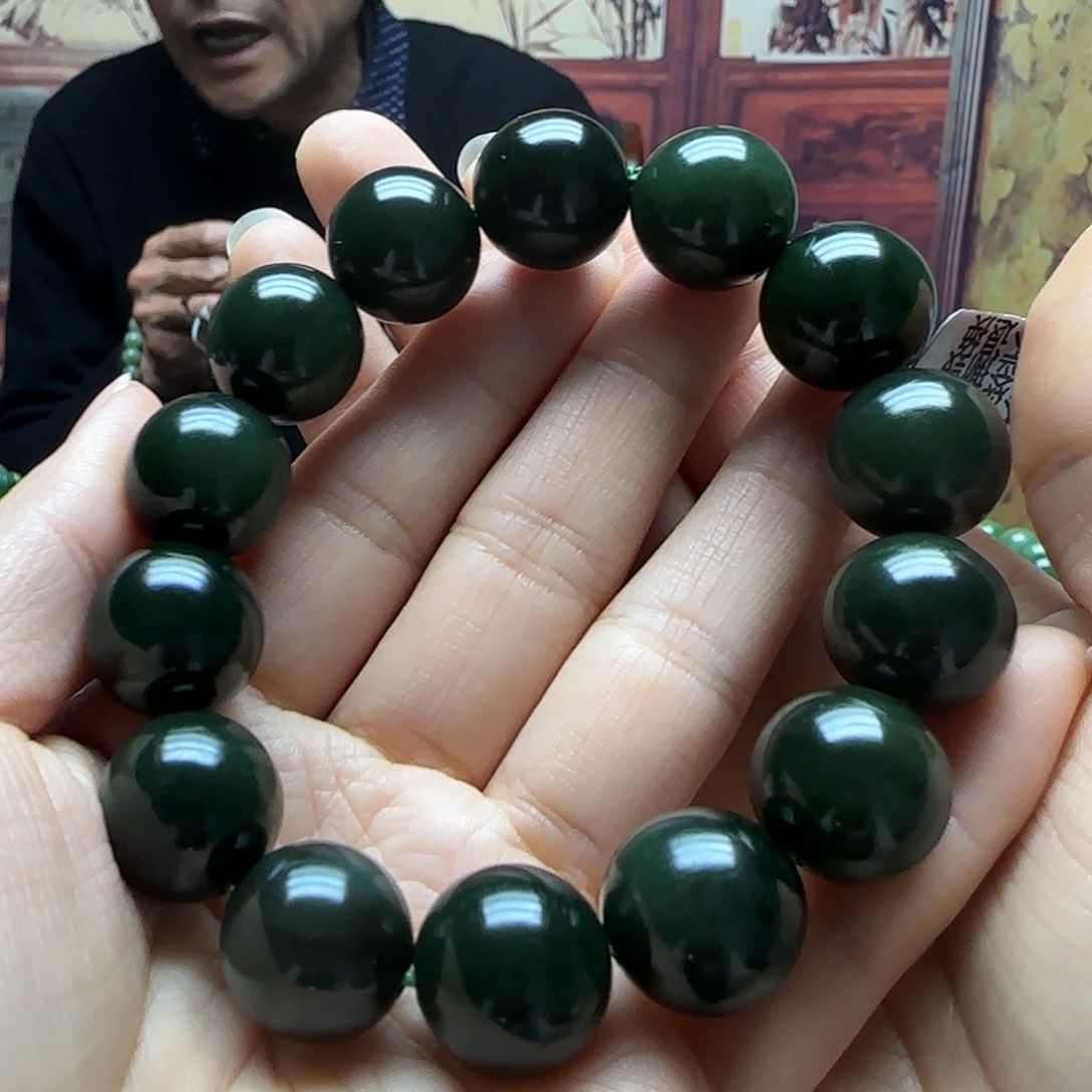 和田玉手串未镶嵌