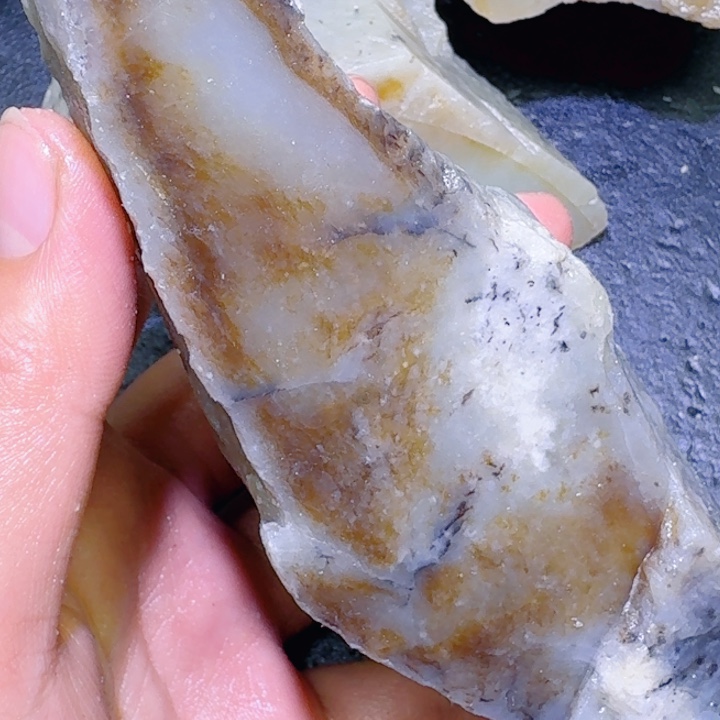 和田玉未镶嵌珠宝半成品