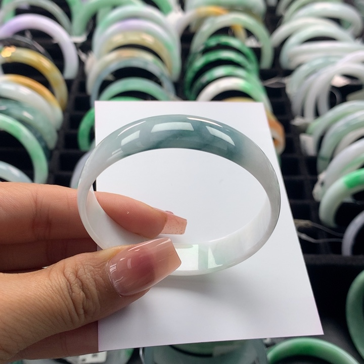 翡翠手镯未镶嵌公主53