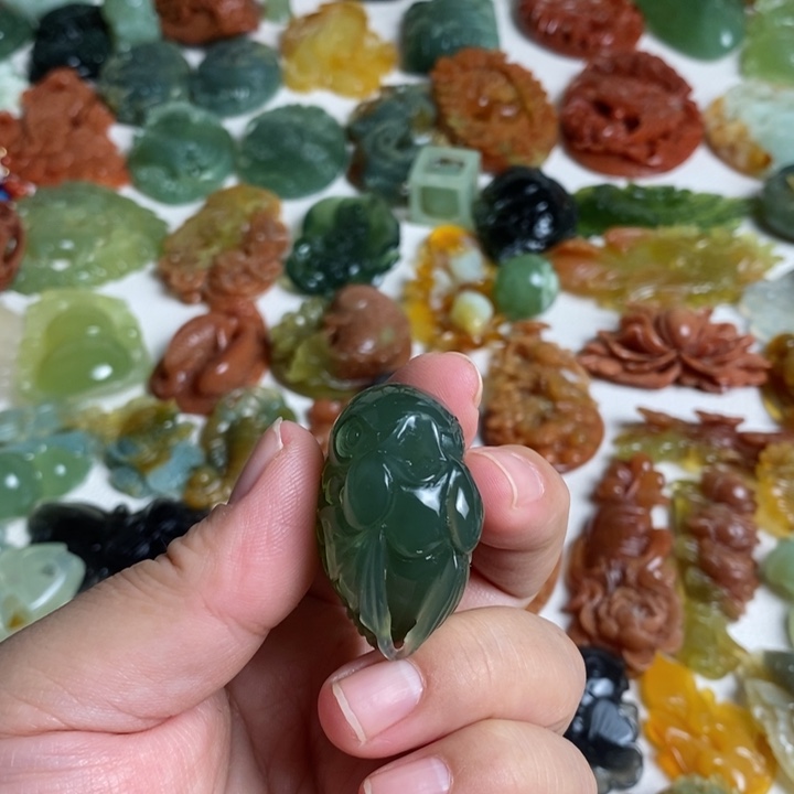 蛇纹石玉颈饰未镶嵌5***/