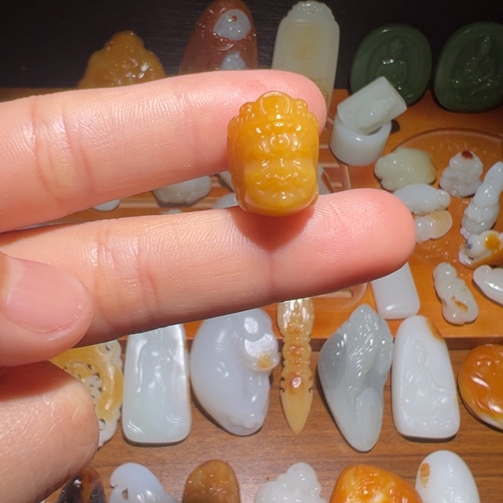 和田玉未镶嵌挂件