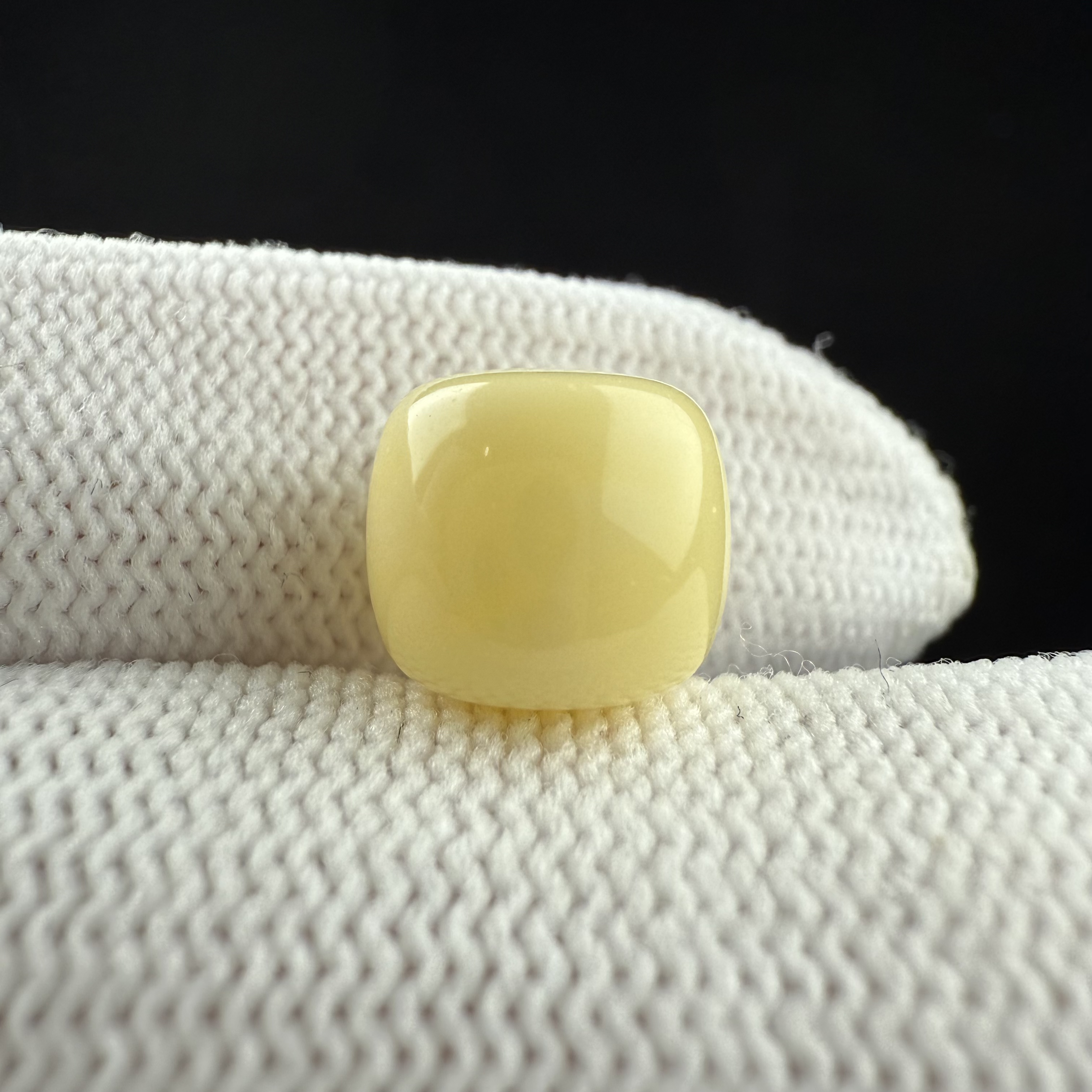 F2931天然原矿蜜蜡 浓白蜡老型10*8.8mm支持复检假一罚十