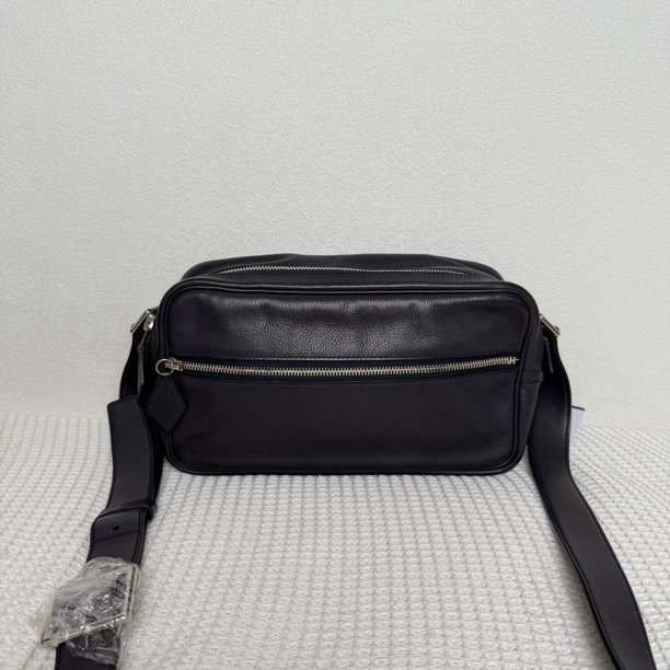 99新 Hermes/爱马仕 5990/时尚深蓝色软皮荔枝纹相机包
