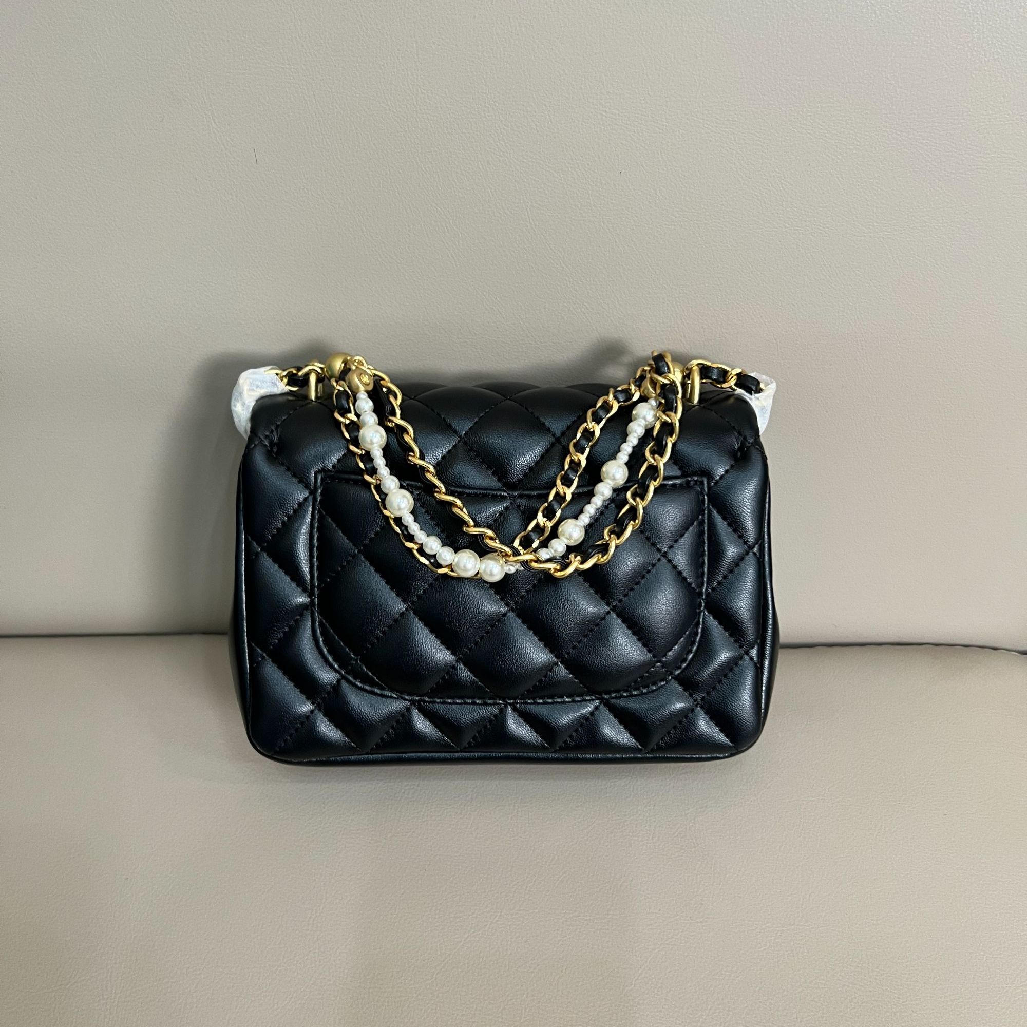 648 新款真皮时尚通勤休闲百搭经典单肩斜挎包 黑色