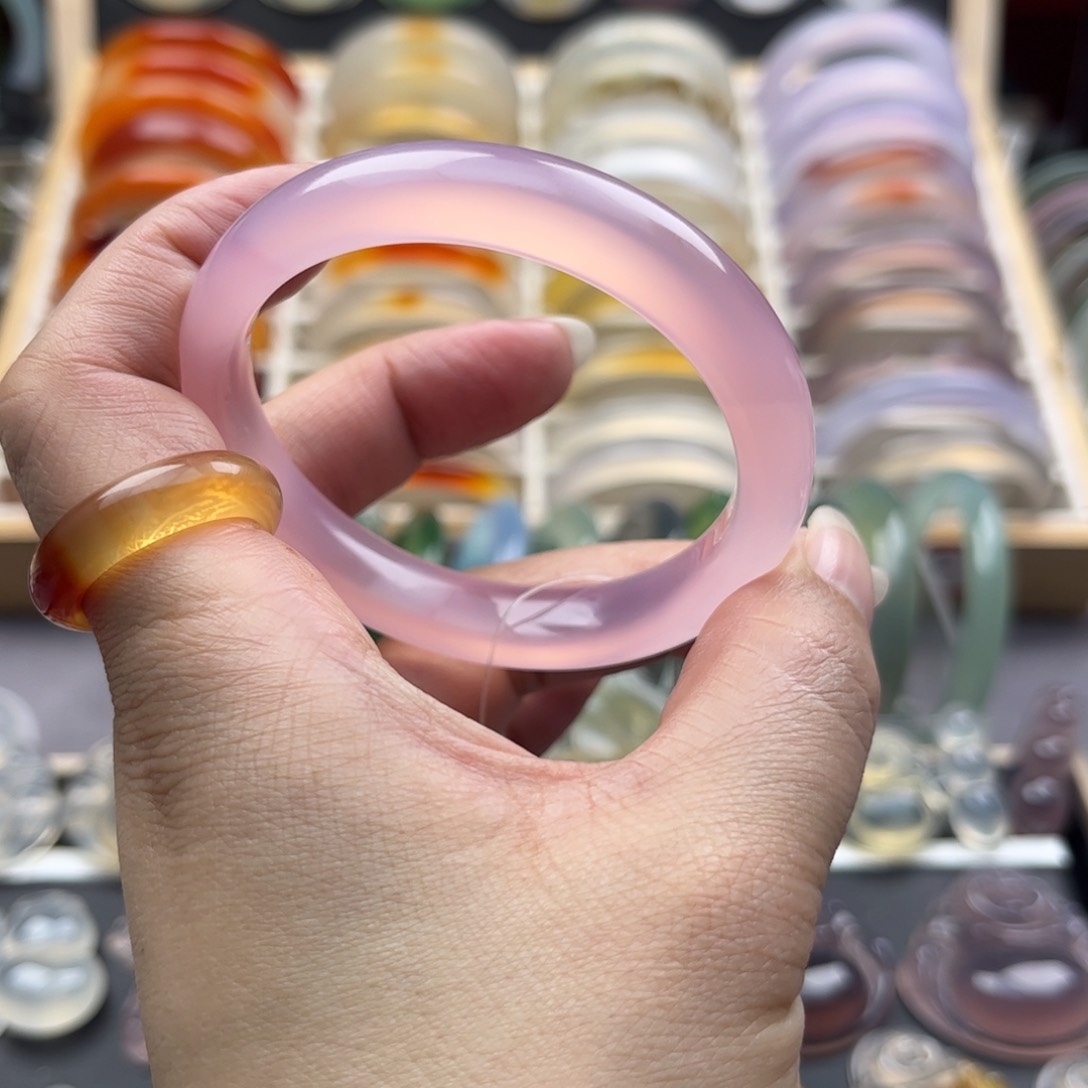 玛瑙/玉髓手镯未镶嵌54