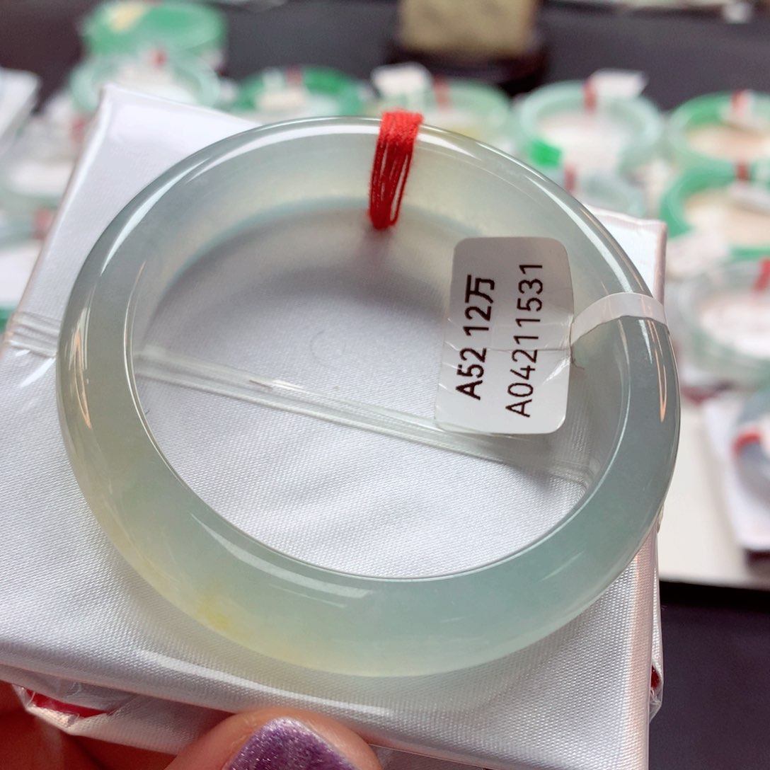 翡翠手镯未镶嵌14号85