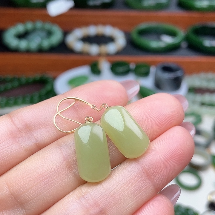 和田玉耳饰18K金镶嵌