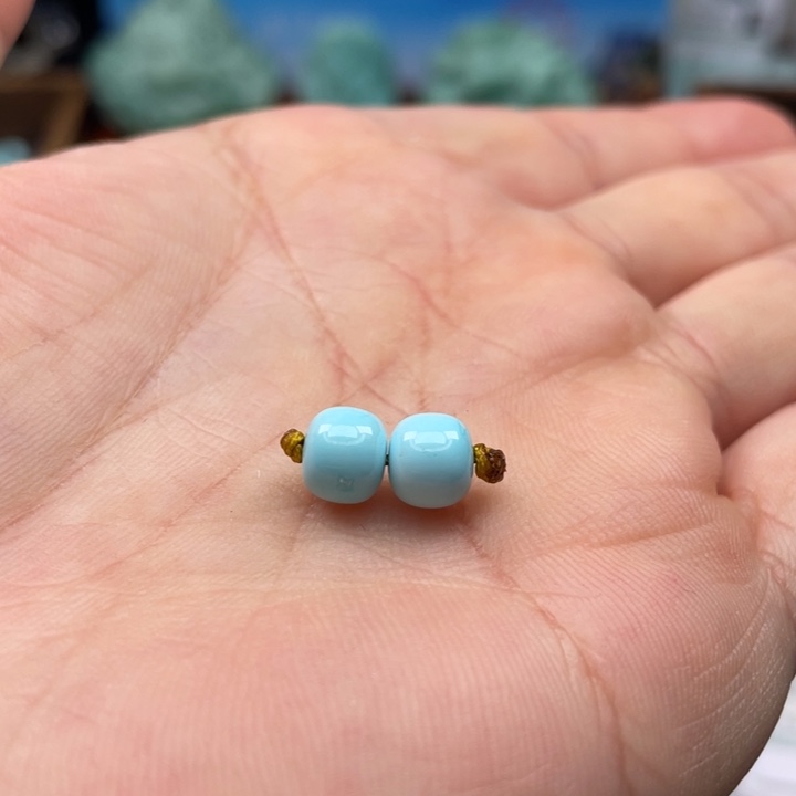 绿松石颈饰未镶嵌